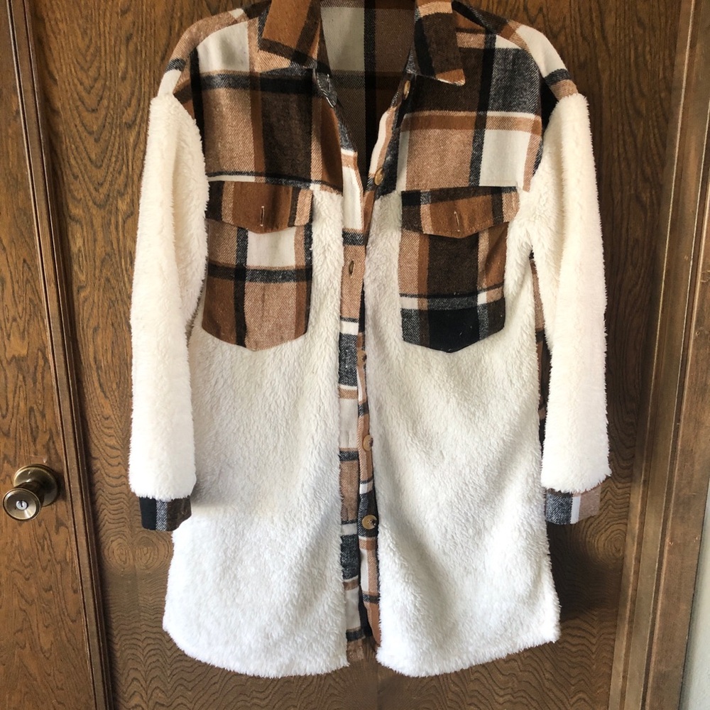 Cozy Plaid Teddy Jacket in Brown and Cream